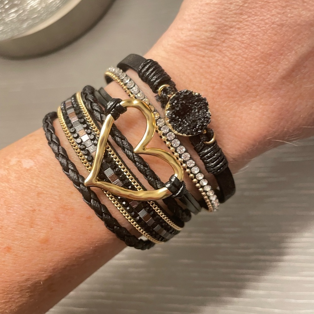 Bohemian Multi-layer Leather Fashion Bracelet with magnetic clasp Black NEW - Picture 2 of 3